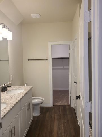 32 Pacific Loon ST, Leander, TX 78641