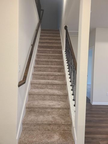 32 Pacific Loon ST, Leander, TX 78641