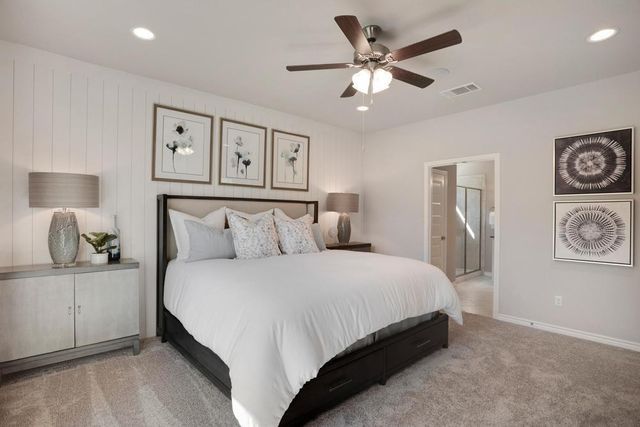 32 Pacific Loon ST, Leander, TX 78641