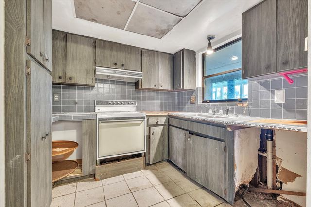 440 MONZA AVENUE, North Port, FL 34287