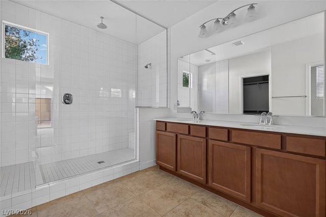 1100 East Sunset Road, Henderson, NV 89011