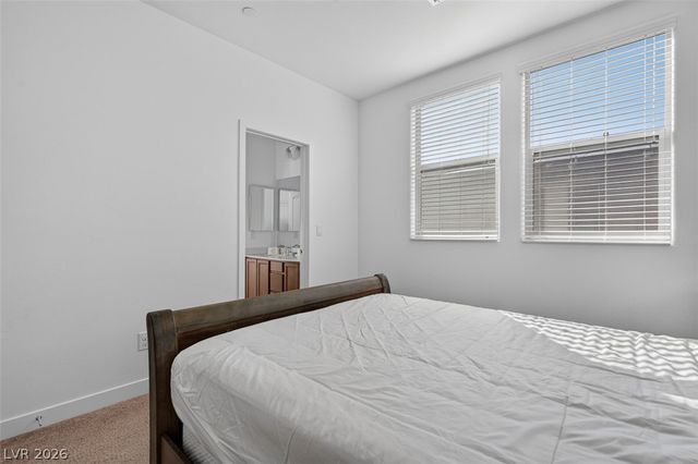 1100 East Sunset Road, Henderson, NV 89011