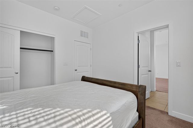 1100 East Sunset Road, Henderson, NV 89011