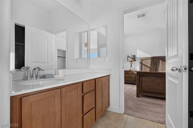 1100 East Sunset Road, Henderson, NV 89011