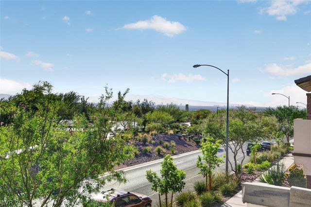 1100 East Sunset Road, Henderson, NV 89011