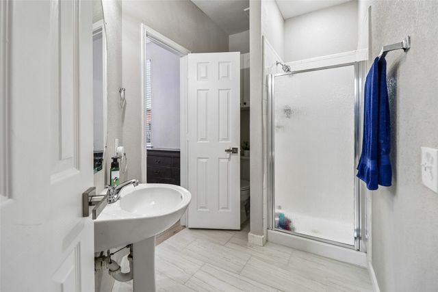 1318 Pinehurst Drive, Lewisville, TX 75077