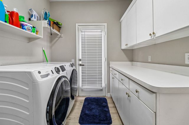 1318 Pinehurst Drive, Lewisville, TX 75077