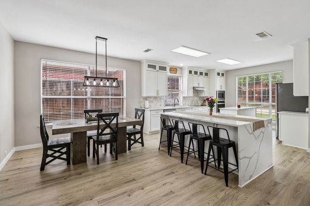 1318 Pinehurst Drive, Lewisville, TX 75077