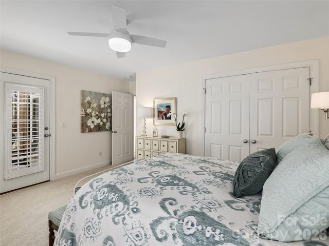 1672 Olmsted Drive, Asheville, NC 28803