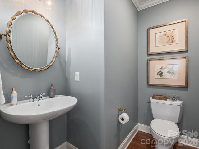 1672 Olmsted Drive, Asheville, NC 28803