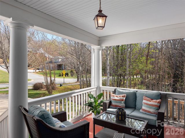 1672 Olmsted Drive, Asheville, NC 28803