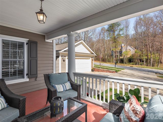 1672 Olmsted Drive, Asheville, NC 28803