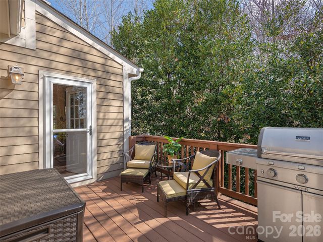 1672 Olmsted Drive, Asheville, NC 28803