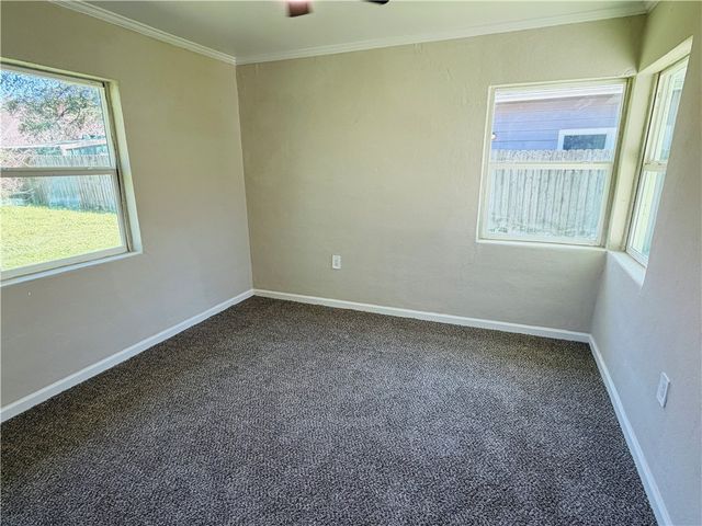 427 Wood Street, Navasota, TX 77868