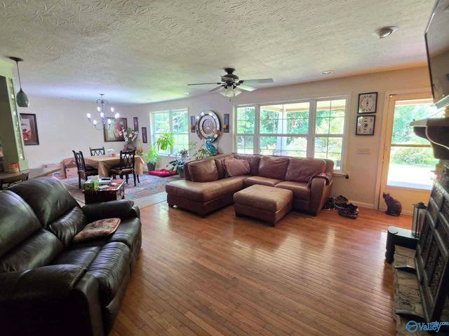 33 County Road 1205, Vinemont, AL 35179