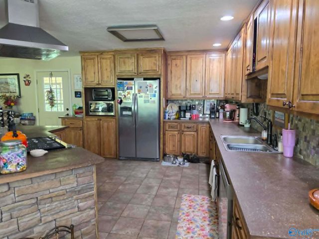 33 County Road 1205, Vinemont, AL 35179