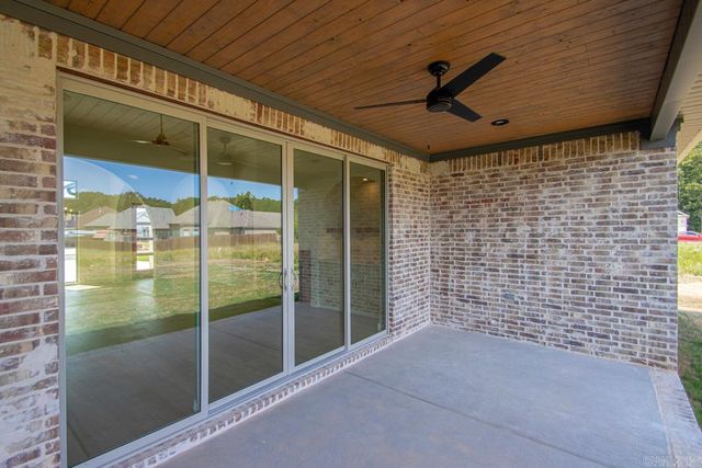 1003 Black Bass Cove, Jacksonville, AR 72076