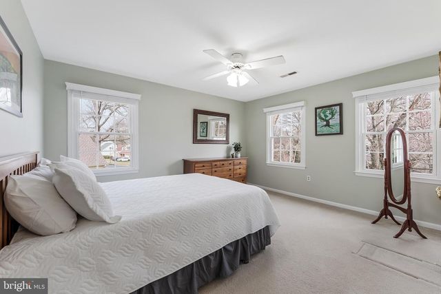 13172 LADYBANK LN, Herndon, VA 20171