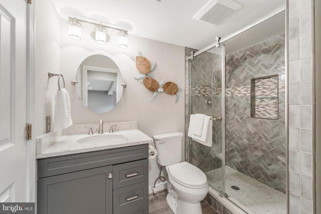 13172 LADYBANK LN, Herndon, VA 20171