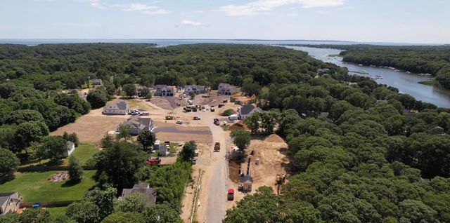 72 Old Bayberry Lane, East Falmouth, MA 02536