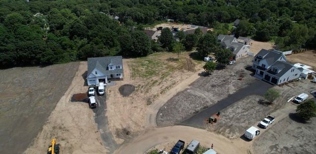 72 Old Bayberry Lane, East Falmouth, MA 02536