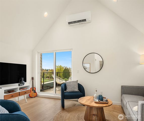 944 NW 54th Street, Seattle, WA 98107