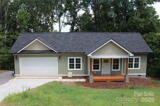 129 Brentwood Road, Morganton, NC 28655