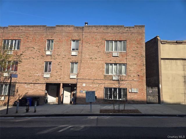 1011 Boston Road, Bronx, NY 10456