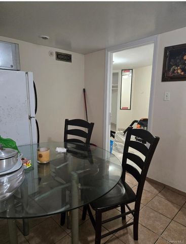 1011 Boston Road, Bronx, NY 10456