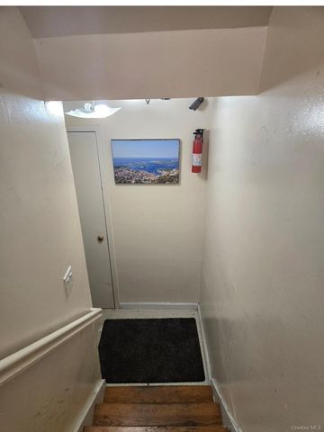 1011 Boston Road, Bronx, NY 10456