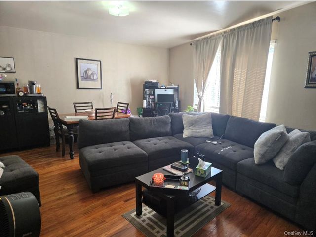 1011 Boston Road, Bronx, NY 10456