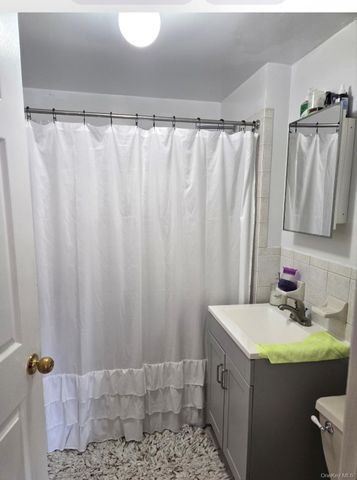 1011 Boston Road, Bronx, NY 10456
