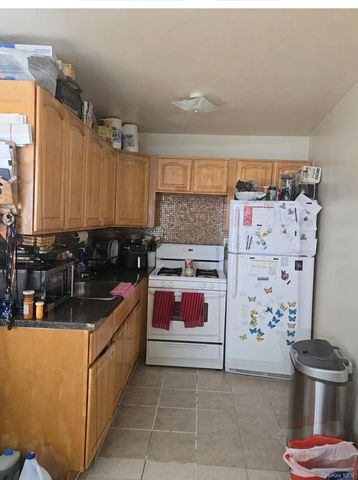 1011 Boston Road, Bronx, NY 10456