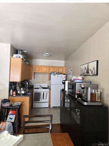 1011 Boston Road, Bronx, NY 10456