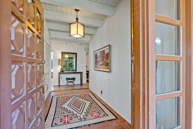 1041 Mansion Ridge Road, Santa Fe, NM 87501