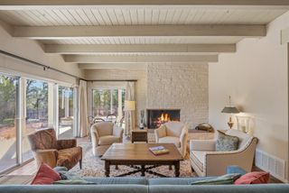 1041 Mansion Ridge Road, Santa Fe, NM 87501