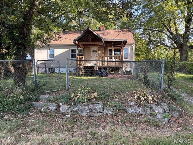 7253 Town Hall Road, Belleville, IL 62223