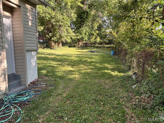 7253 Town Hall Road, Belleville, IL 62223