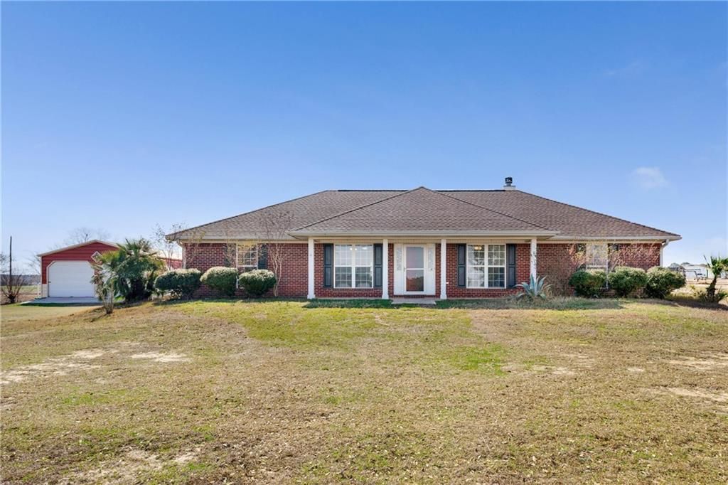 6255 Grady Dunn Road W, Wilmer, AL 36587