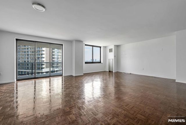 1512 Palisade Avenue 5B, Fort Lee, NJ 07024