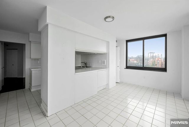 1512 Palisade Avenue 5B, Fort Lee, NJ 07024