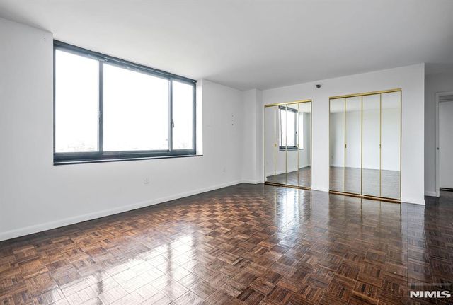 1512 Palisade Avenue 5B, Fort Lee, NJ 07024