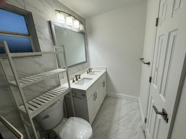 5141 NE 4th Avenue, Fort Lauderdale, FL 33334