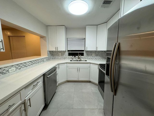 5141 NE 4th Avenue, Fort Lauderdale, FL 33334