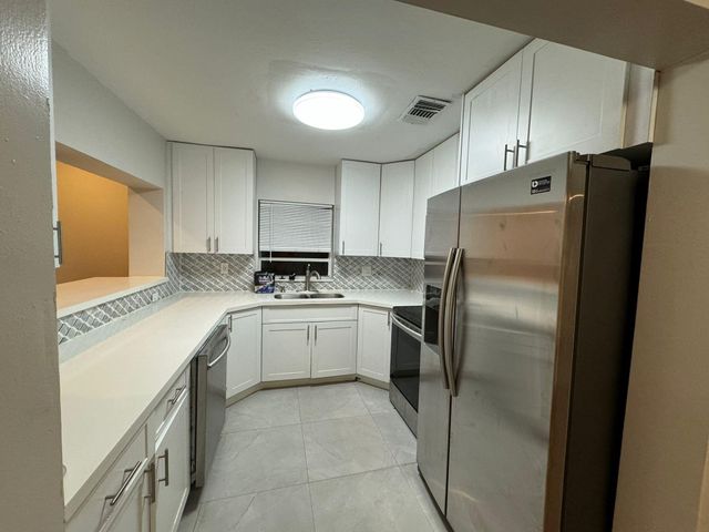 5141 NE 4th Avenue, Fort Lauderdale, FL 33334