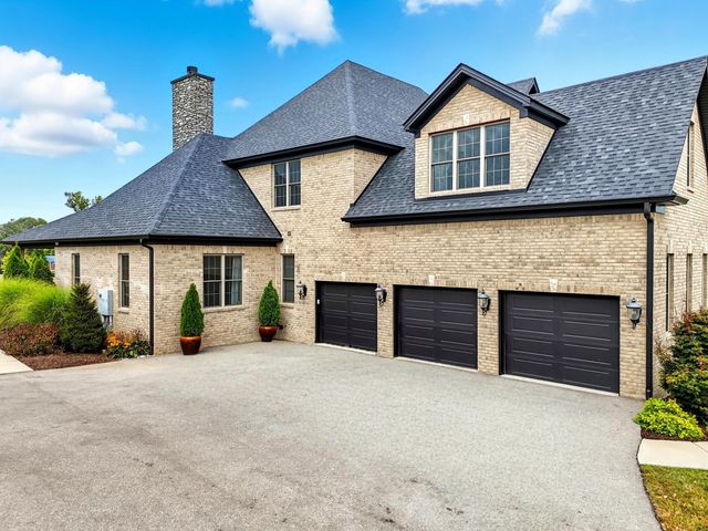 980 Chandamere Way, Nicholasville, KY 40356