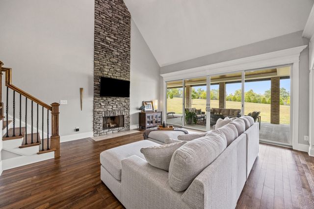 980 Chandamere Way, Nicholasville, KY 40356