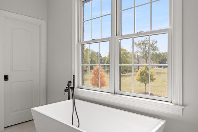 980 Chandamere Way, Nicholasville, KY 40356