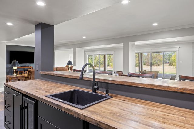 980 Chandamere Way, Nicholasville, KY 40356