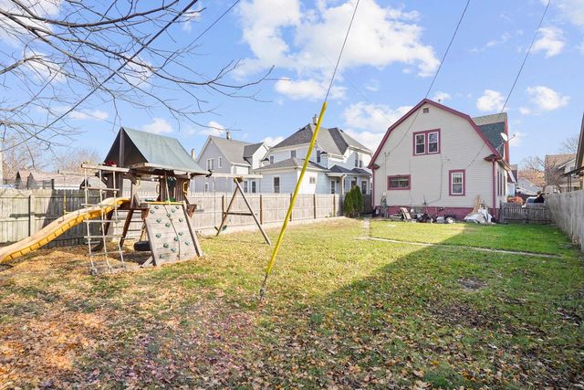 6606 21st AVENUE, Kenosha, WI 53143